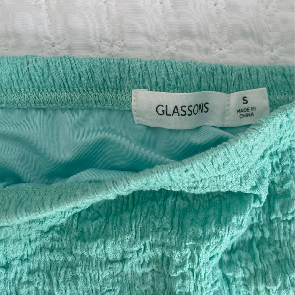 Cute mini skirt - Picture 2 of 2